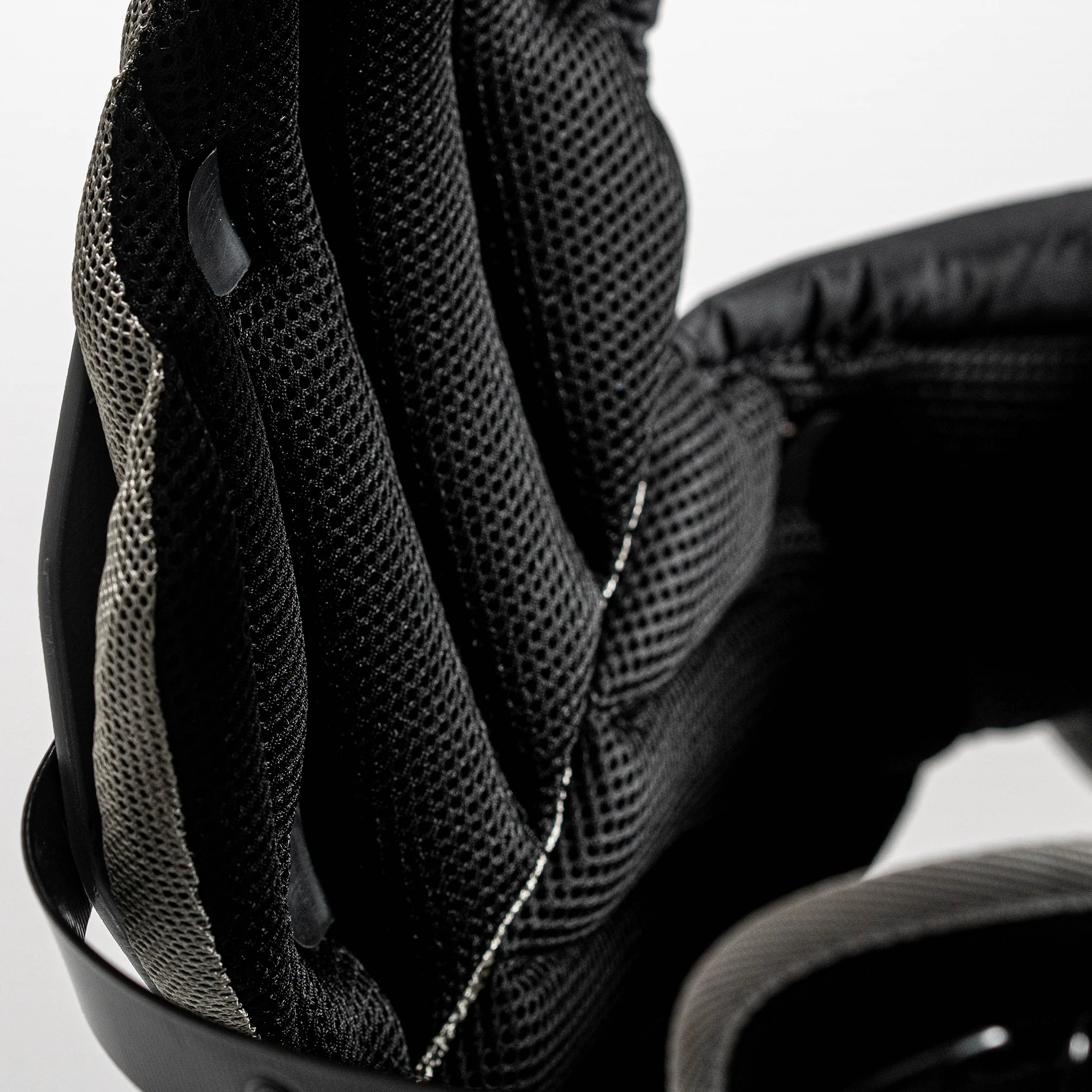 YOUTH FLUX SHOULDER PADS - Image 4